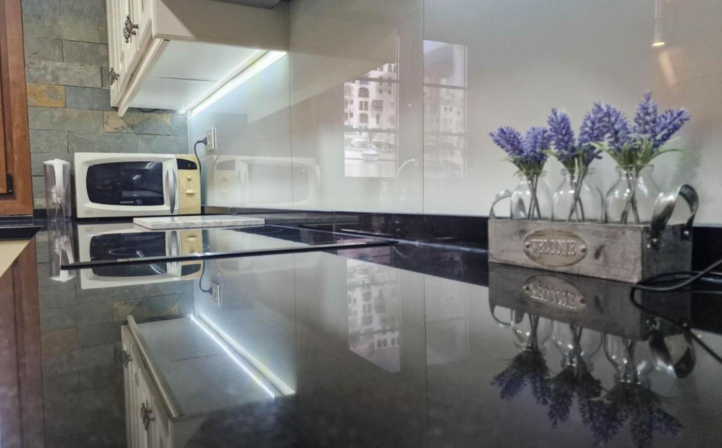 Duquesa Port Apartment Manilva Ngoại thất bức ảnh